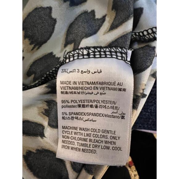 INC women’s 3X Animal Print stretchy Gold-tone
Zipper Y2K GypsyGoth Tunic - Picture 7 of 8